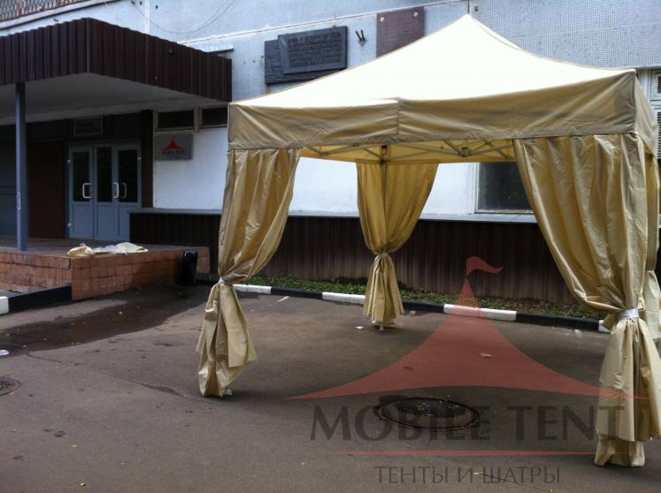 Шатёр для мероприятия Mercedes-Benz — общий вид